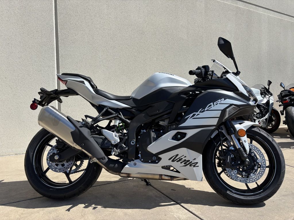 White Kawasaki Ninja ZX-4RR Motorcycles For Sale in Texas