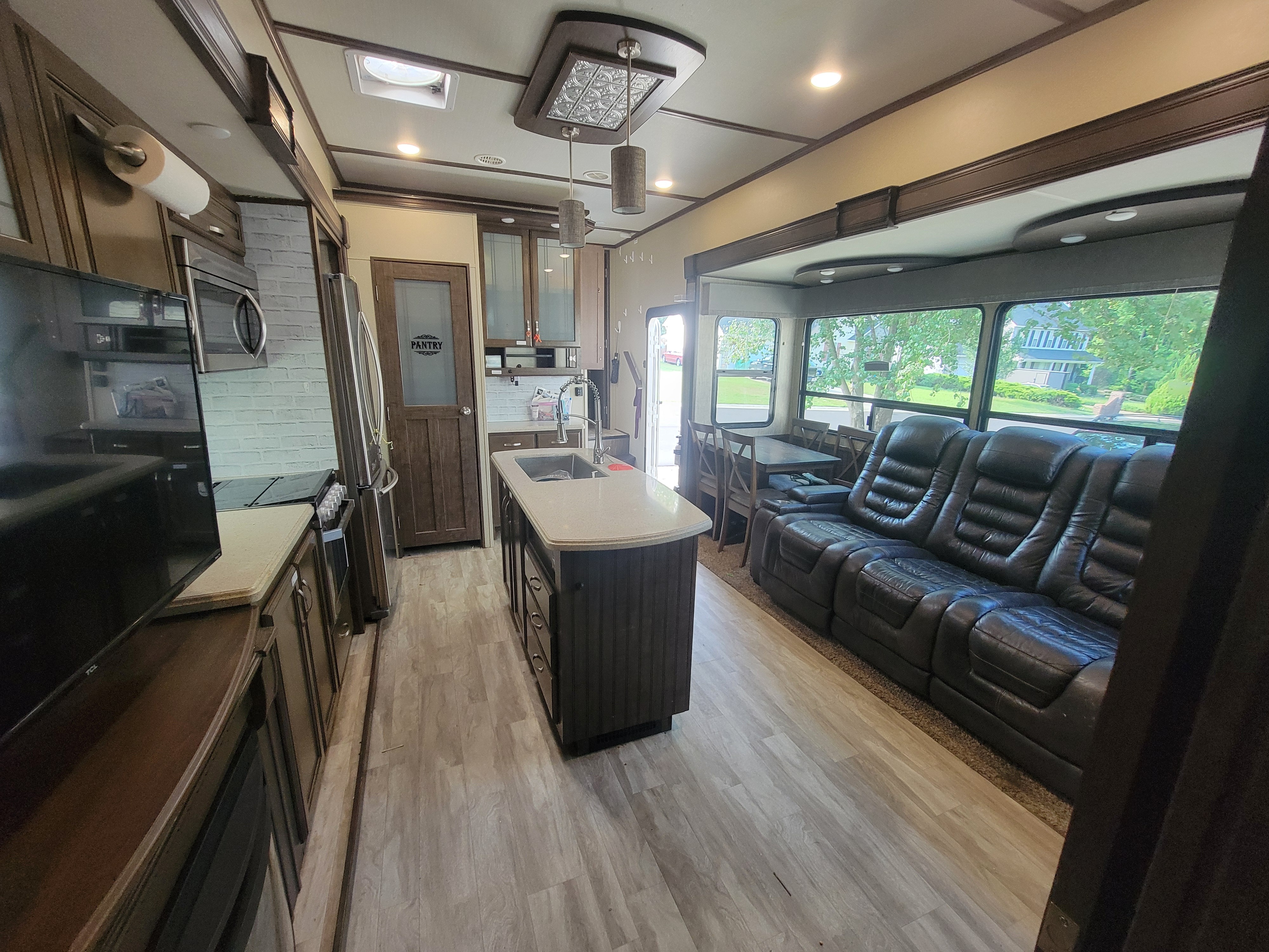 3740BH-R Solitude S-Class For Sale - Grand Design Fifth Wheel RVs ...