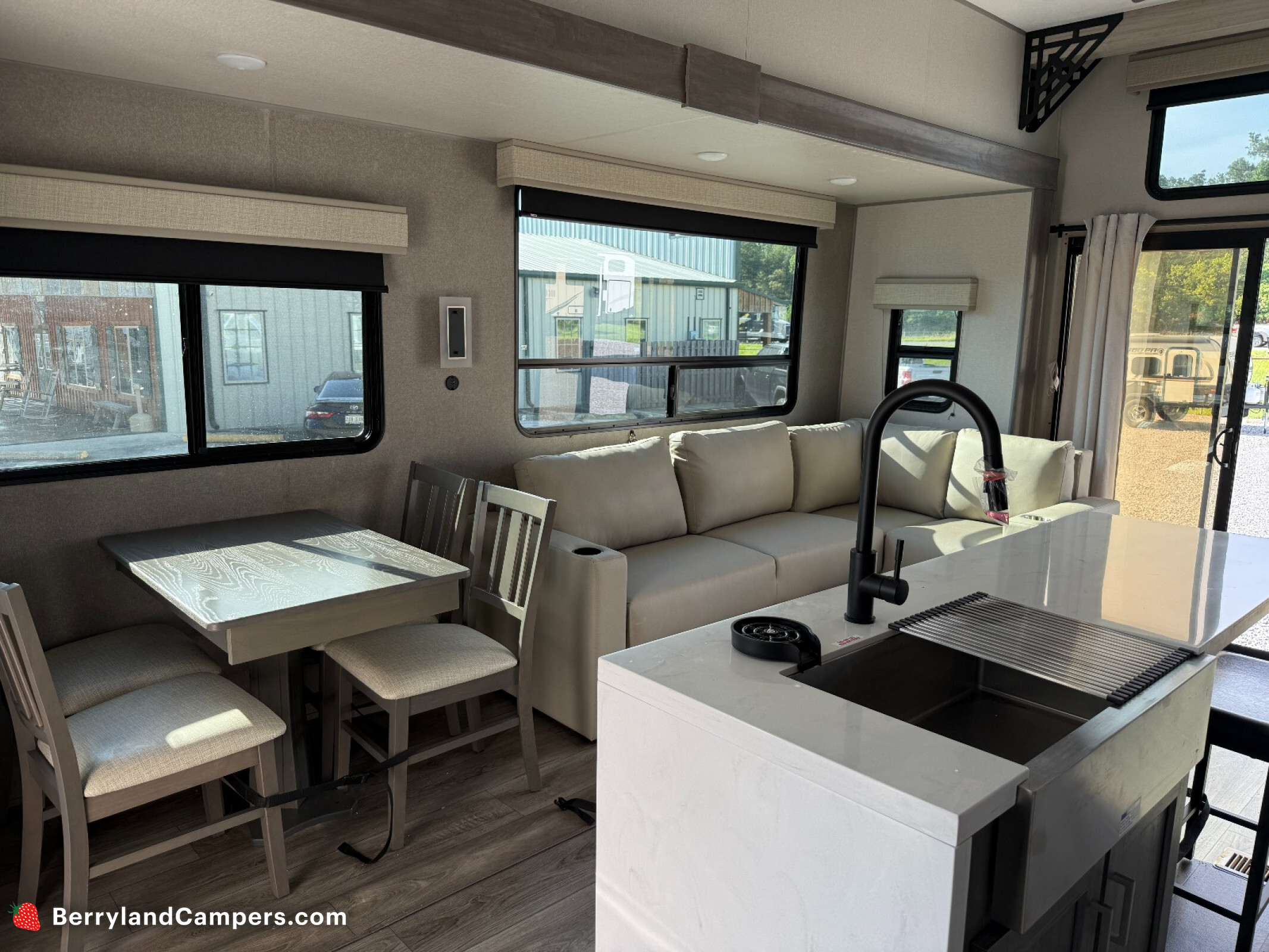 2025 Coachmen RV