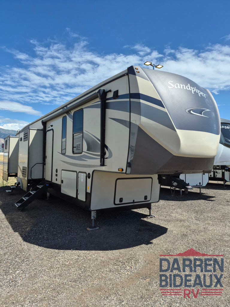 2021 Forest River Sandpiper Luxury 384QBOK in west haven UT