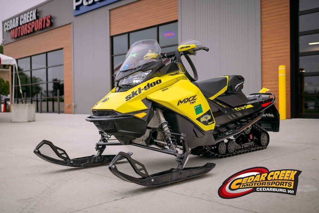 Mx Z Tnt For Sale Near 53090 - Ski-Doo Snowmobiles