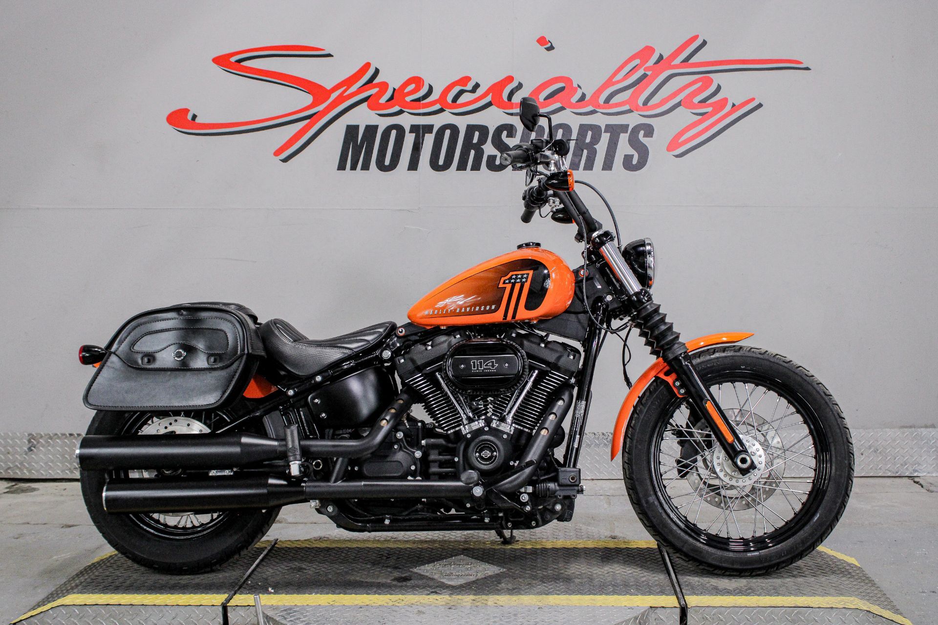 【純正】Harley Davidson FORTY-EIGHT タンク オレンジ Used Low Mileage Harley-Davidson Sportster 48 For Sale In