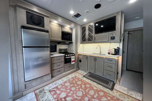 2023 Grand Design Momentum G-Class 25G in sewickley PA