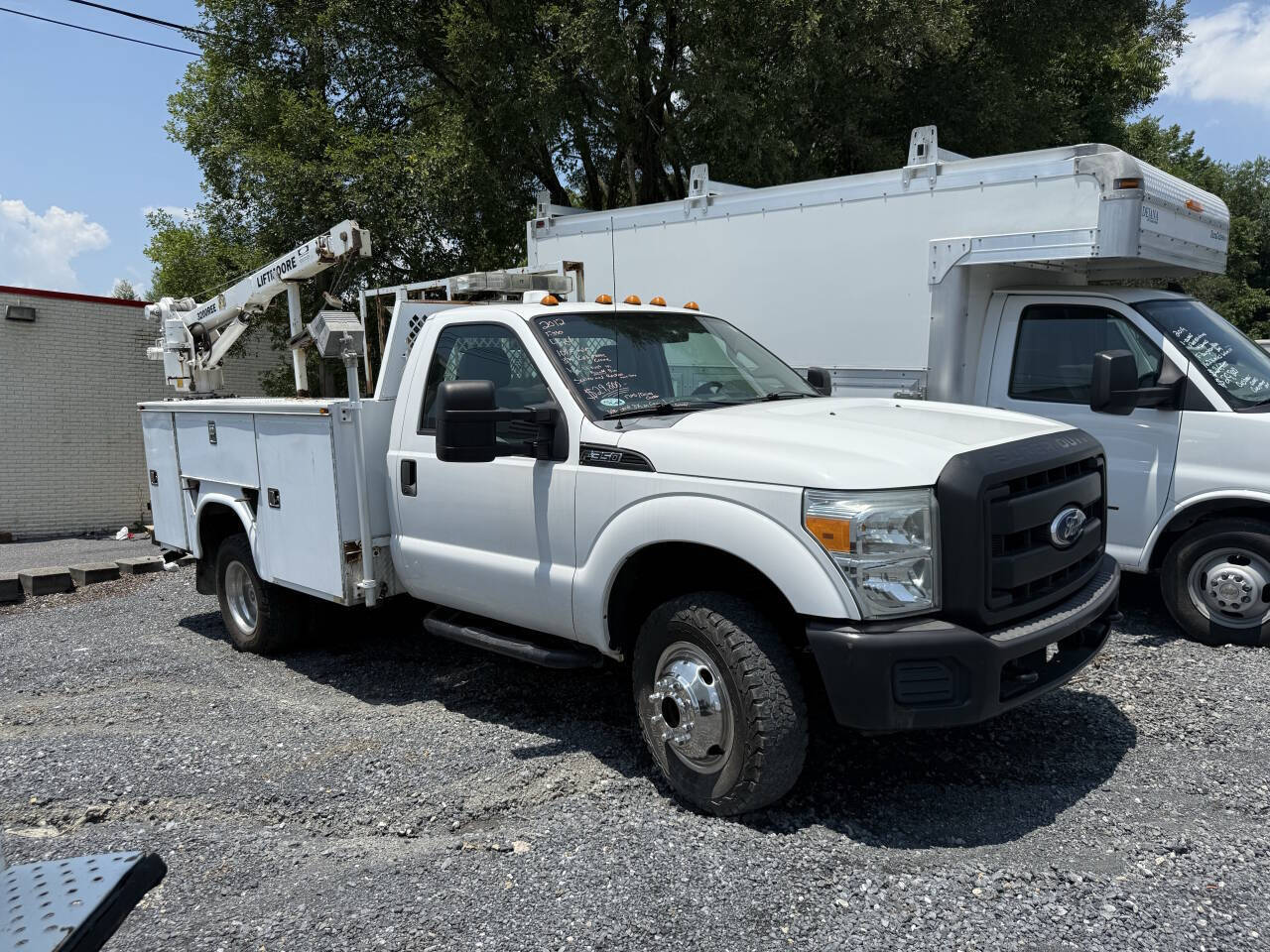 2012 Ford F-350 XL photo 2