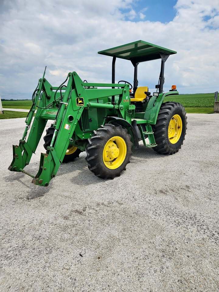 1998 JOHN DEERE 6410 in Omaha, NE