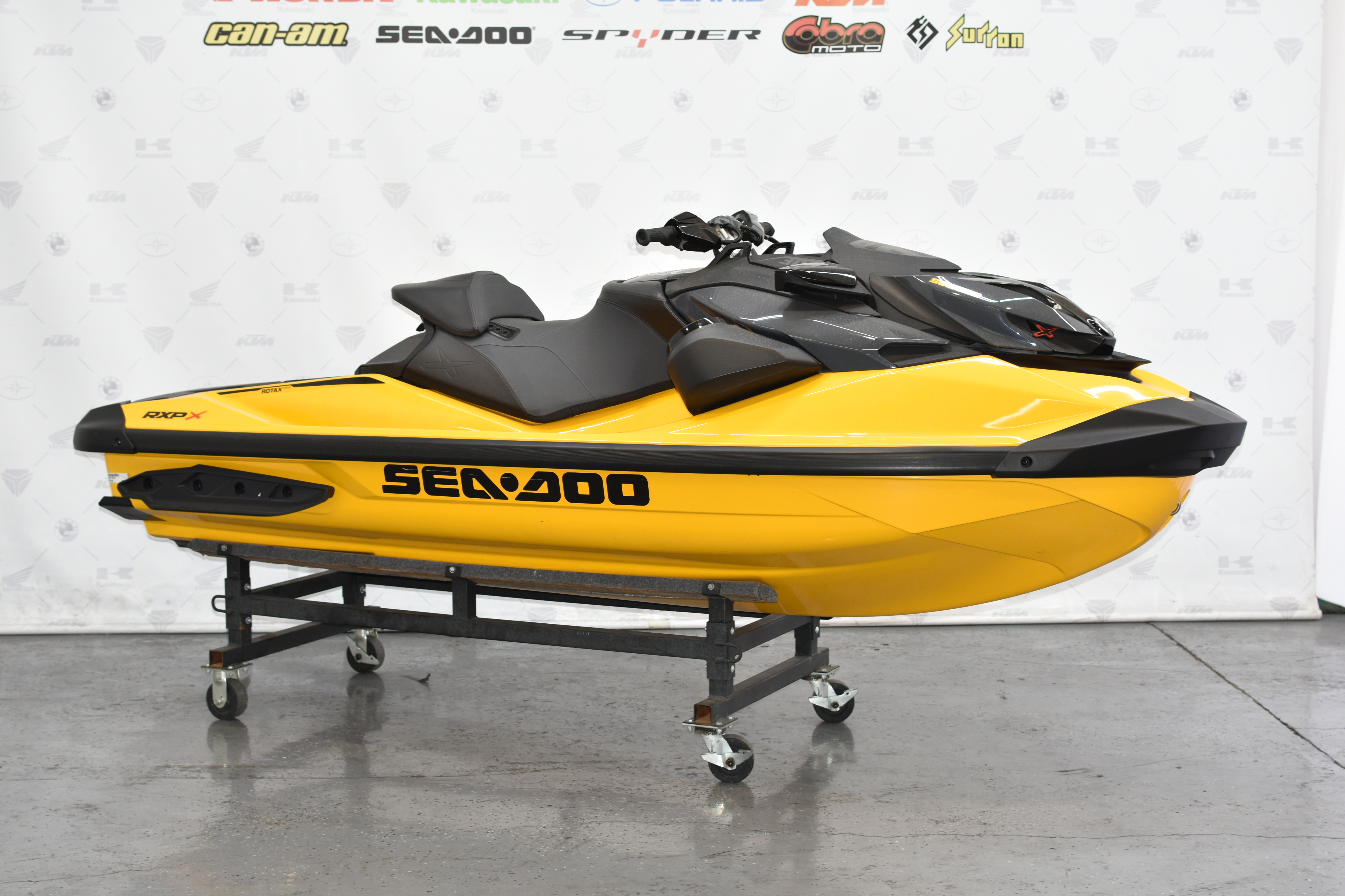 RXP260 シードゥー SEADOO ジェットスキー 黄色 シードゥー RXP-X 260 RS 2012年 製品データバンク｜WEB博物館