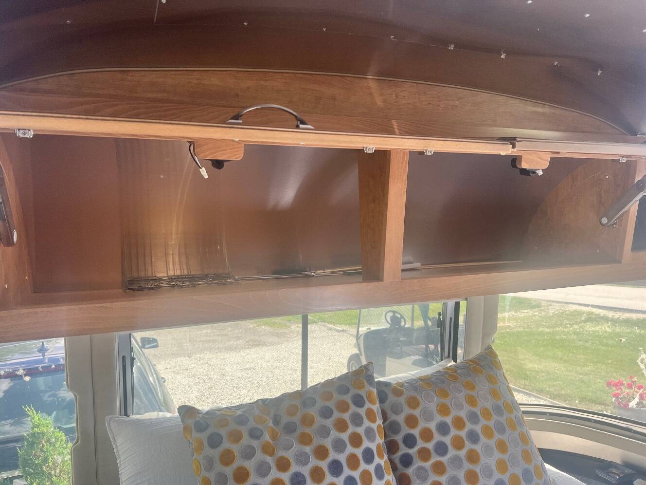 A photo of this 2018 Airstream Classic 33FBQ