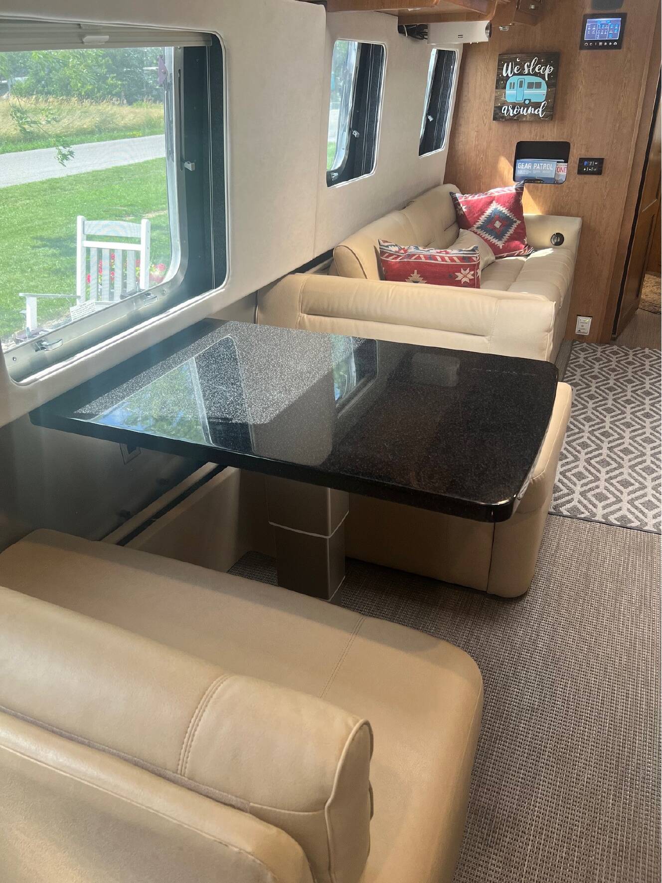 A photo of this 2018 Airstream Classic 33FBQ