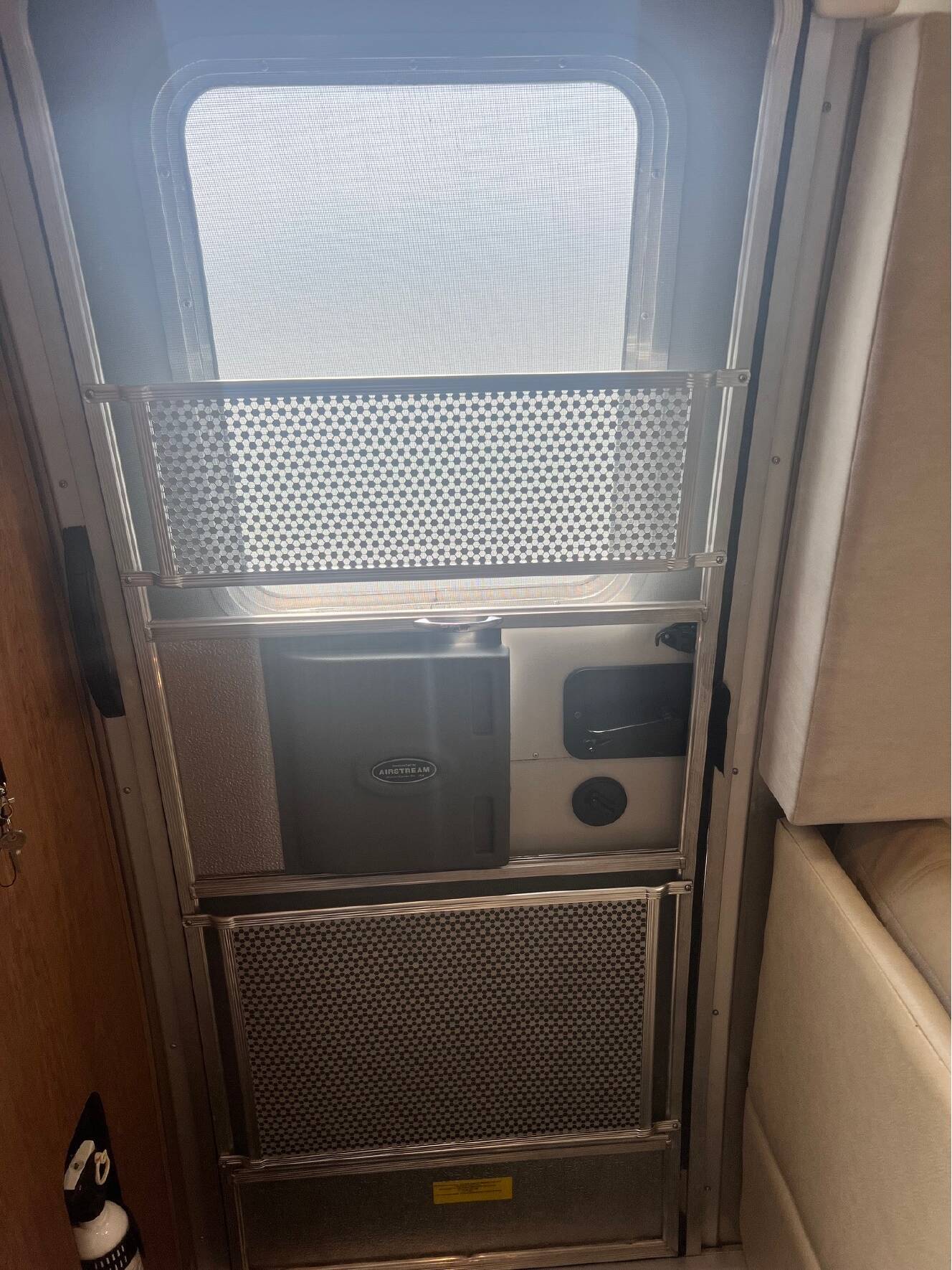 A photo of this 2018 Airstream Classic 33FBQ