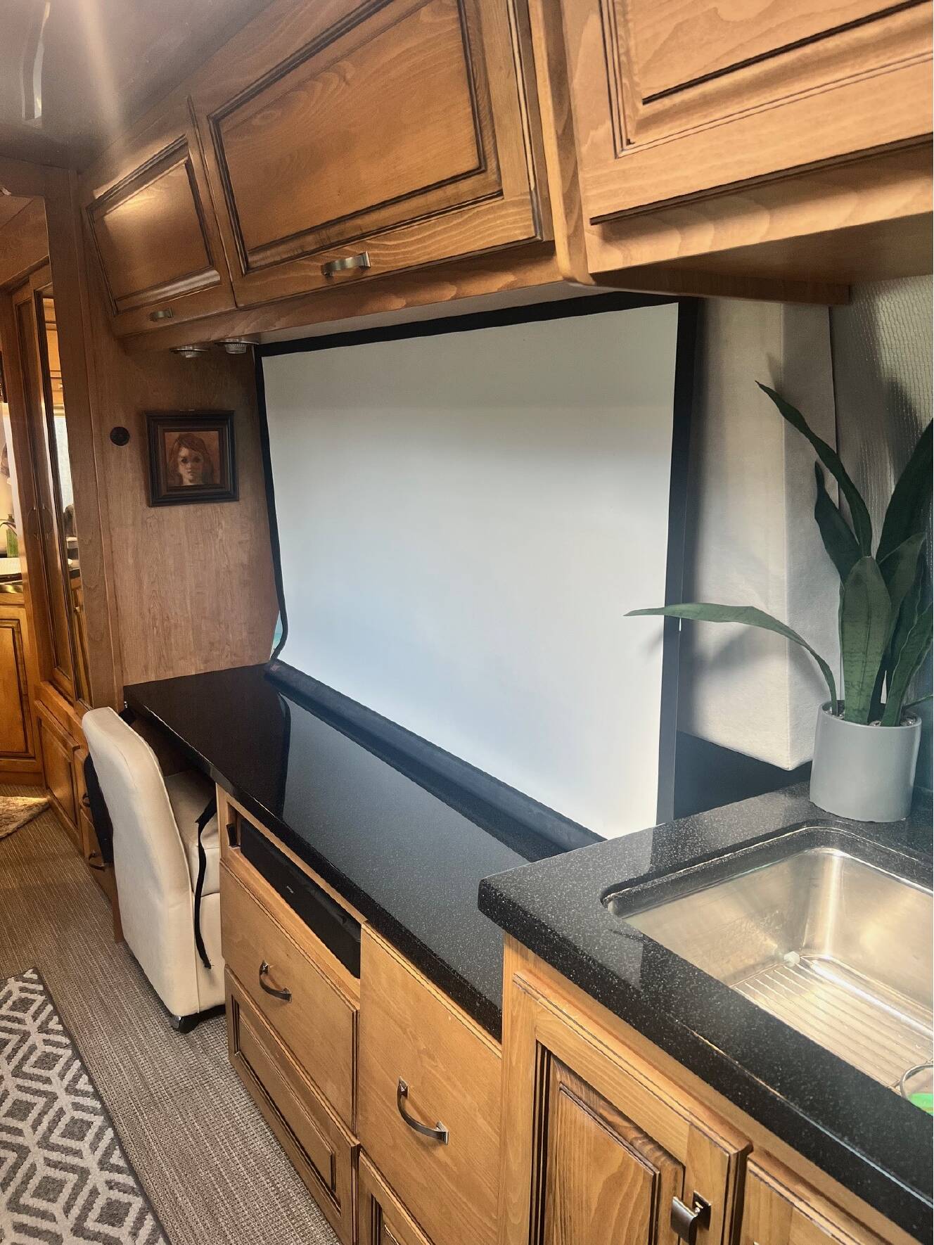 A photo of this 2018 Airstream Classic 33FBQ