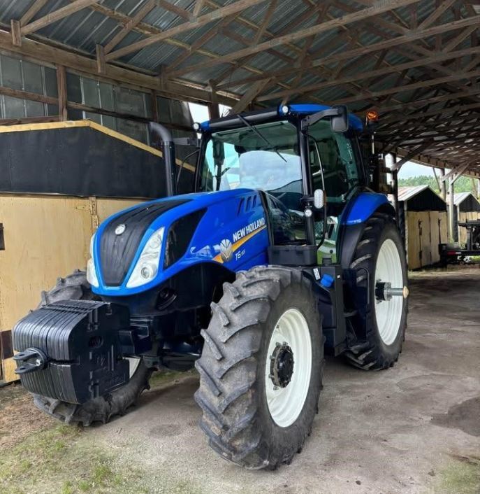 2023 NEW HOLLAND T6.155 in Ayden, NC
