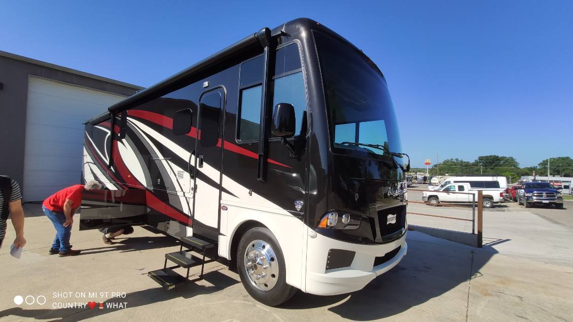 2021 Newmar Bay Star 3609 RV