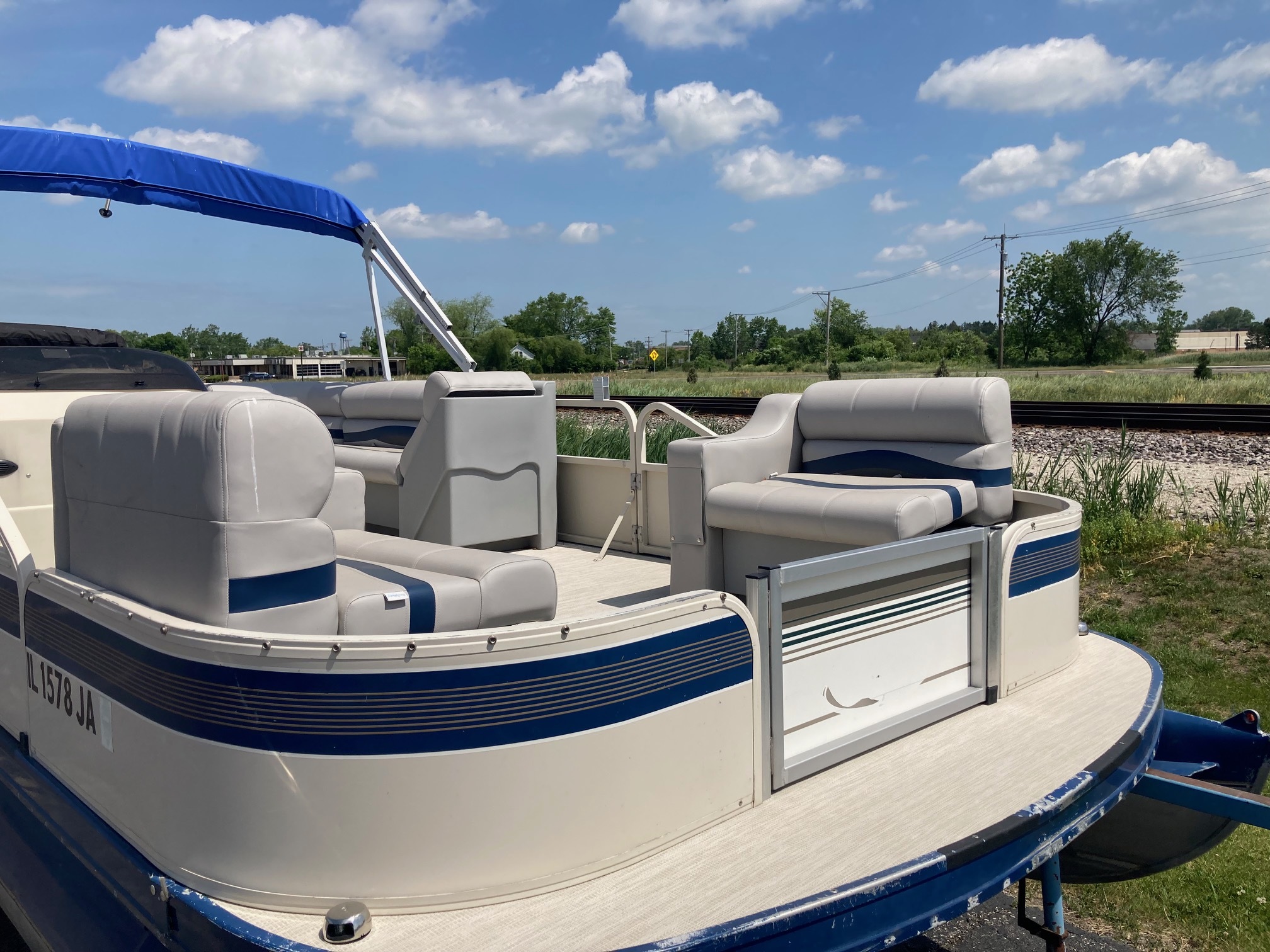 1997 Crestliner 2085 CFI in grayslake IL