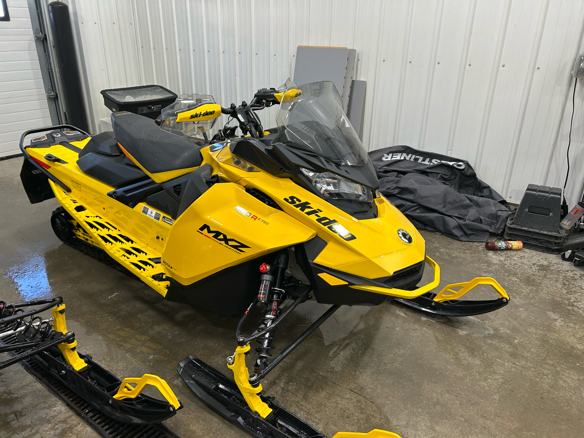 スキー R's Used Mx Z Blizzard For Sale - Ski-Doo Snowmobiles