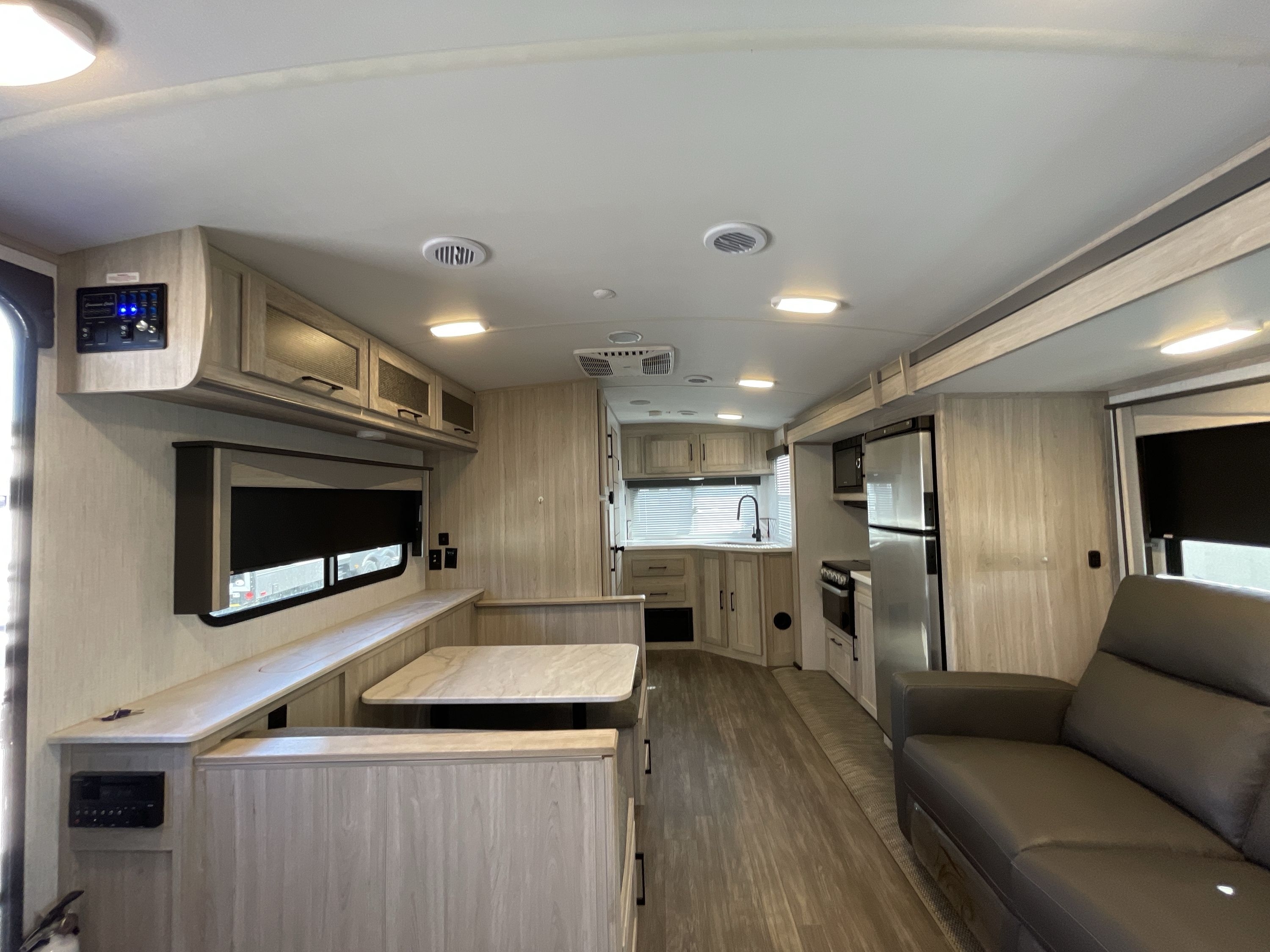 2022 Cruiser Rv TWILIGHT SIGNATURE 2280 in melbourne FL