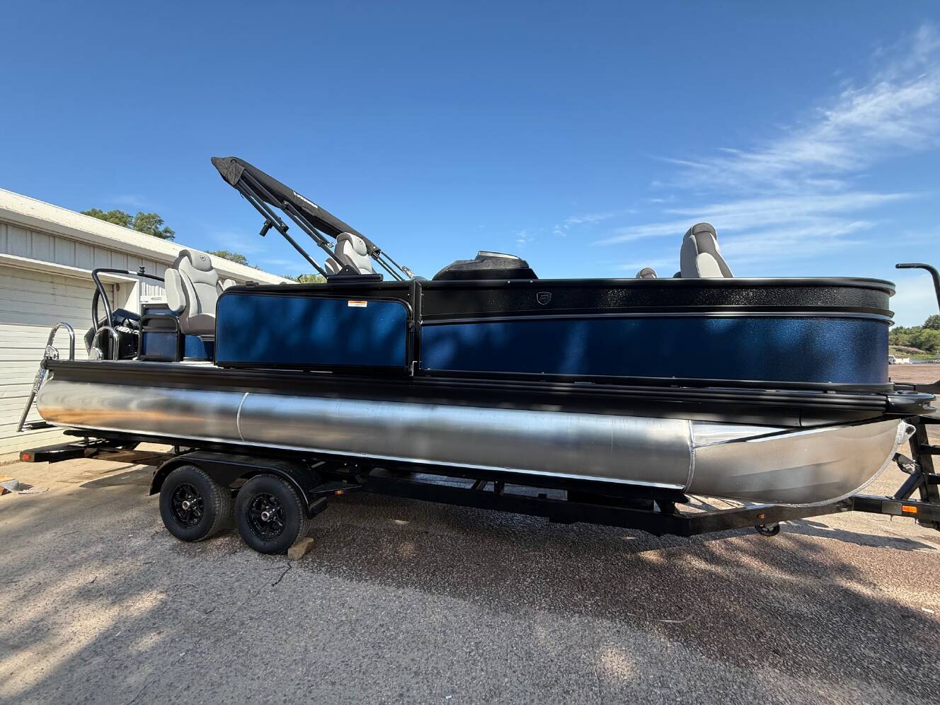 A photo of this 2026 Premier 230 SUNSATION Angler 4pt