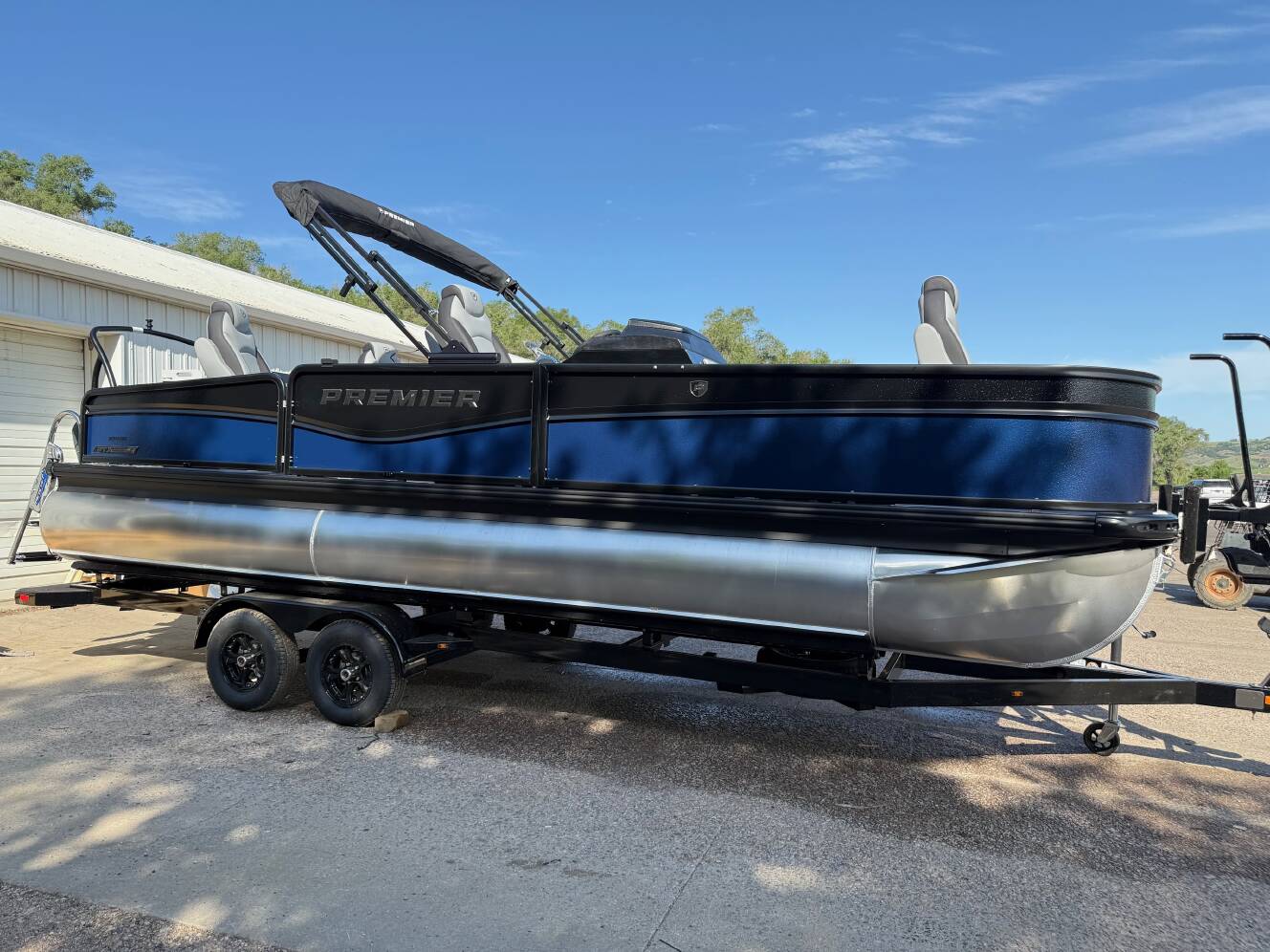 A photo of this 2026 Premier 230 SUNSATION Angler 4pt