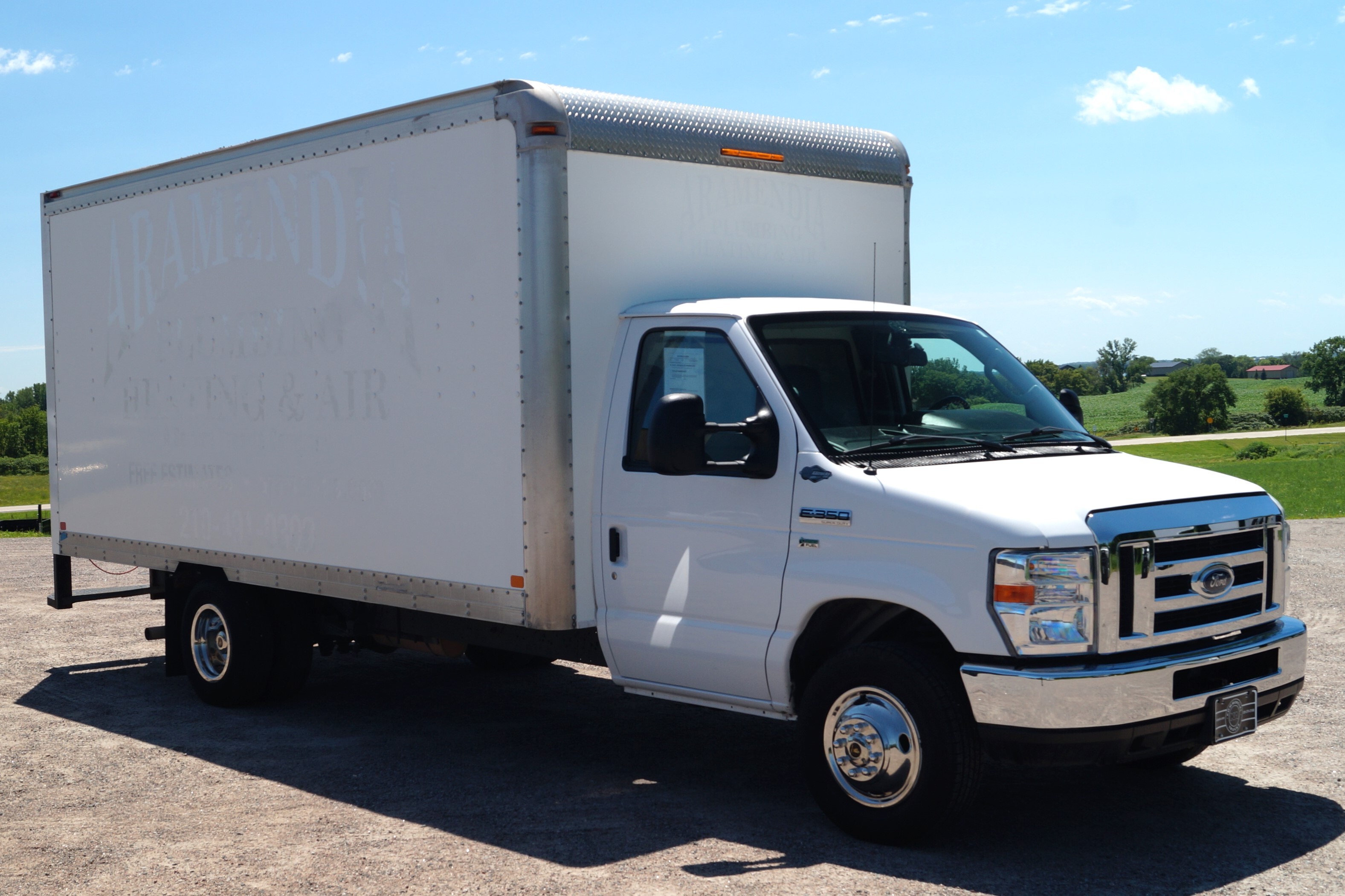 2019 FORD E350 in Dassel, MN