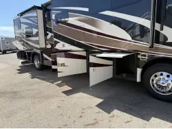2016 COACHMEN CROSS COUNTRY 404RB