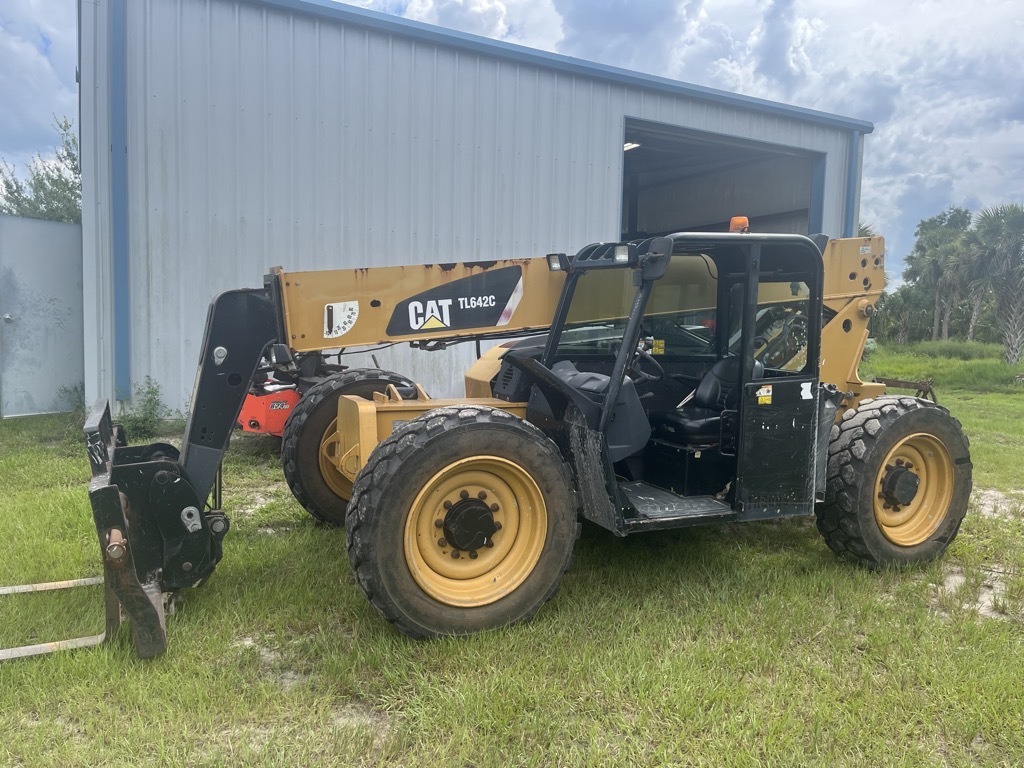 2014 CATERPILLAR TL642 in Royal Palm Beach, FL