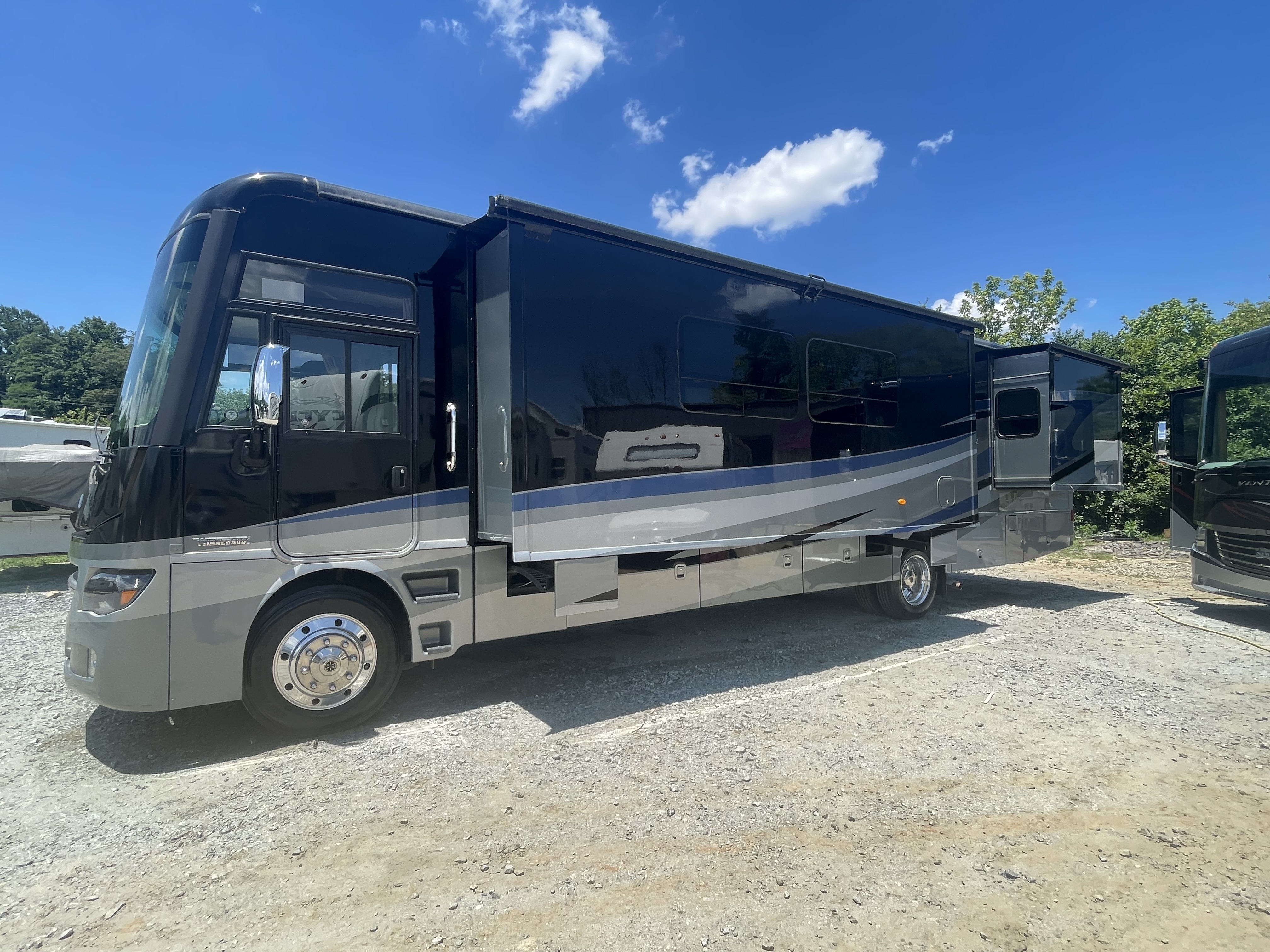 2016 Itasca SUNCRUISER 38Q RV