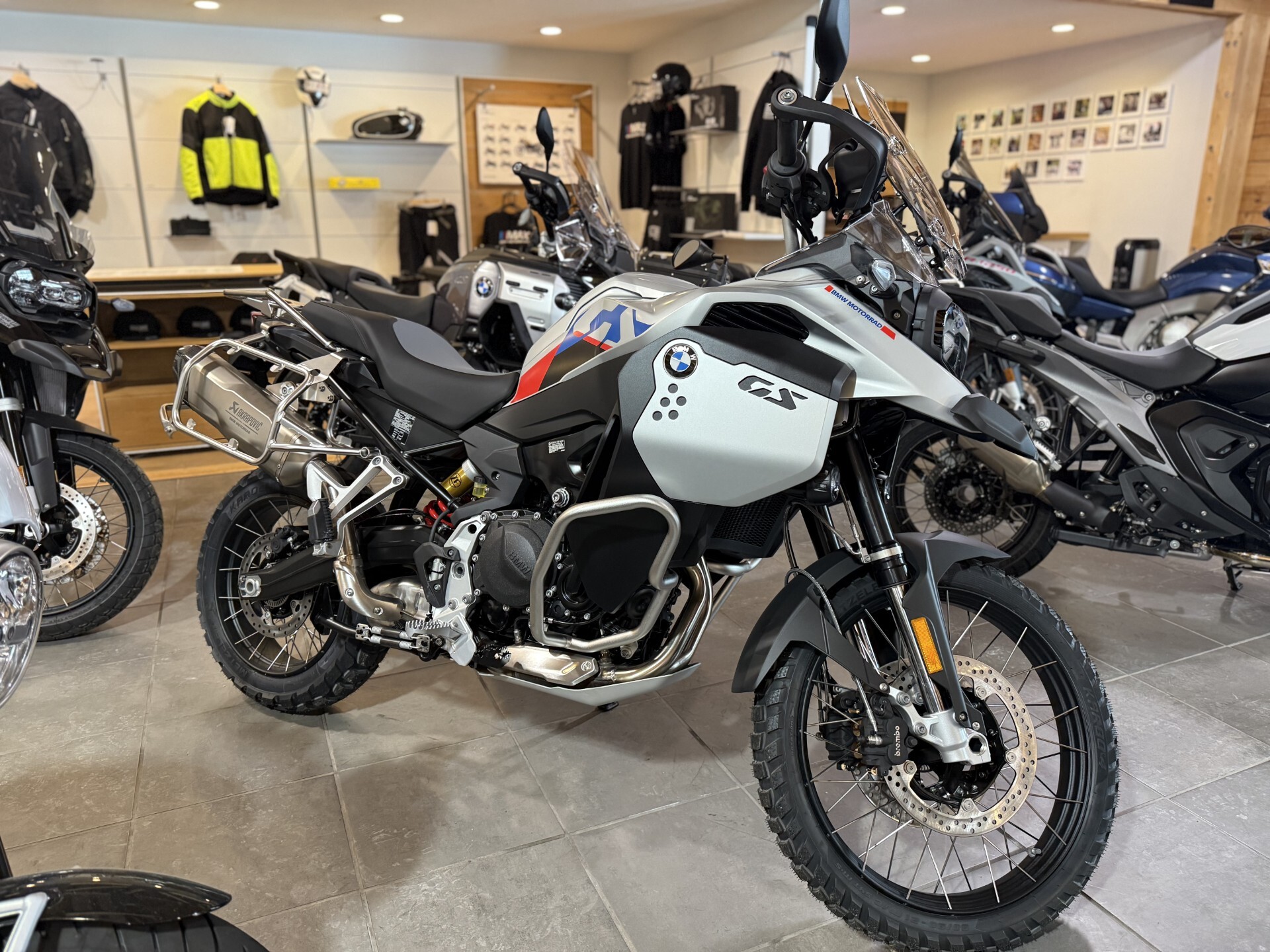 とに White Motorcycle (Pull Behind) Motorcycles For Sale Near