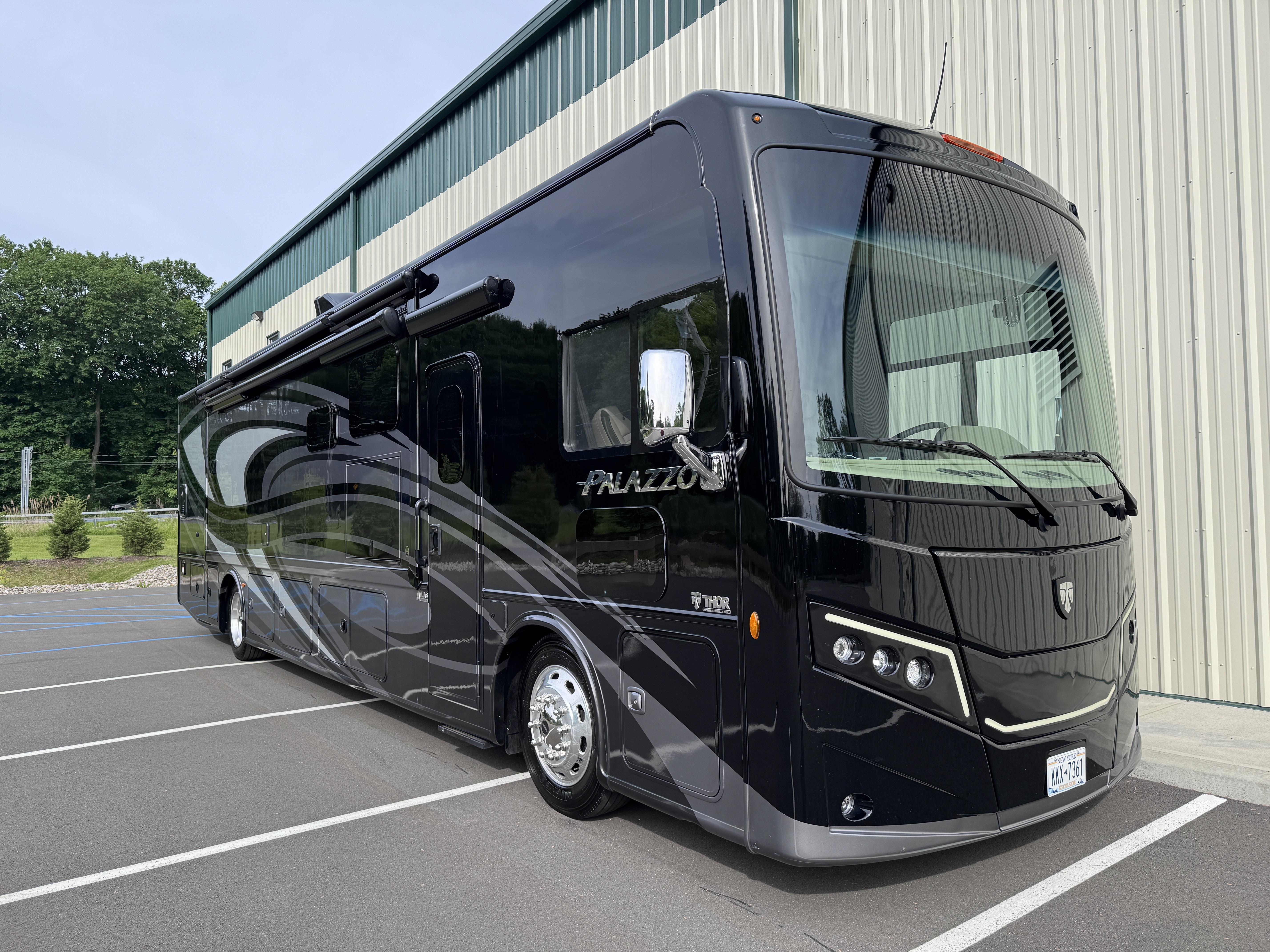 2022 Thor Motor Coach PALAZZO 37.5 RV