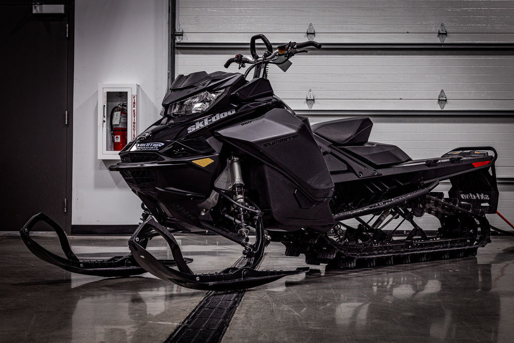 SKIDOO　SUMMIT SP 146 600　HDE-TEC　2018　スキードゥ New Models U Motors Inc. Fargo, ND (701) 232-5000