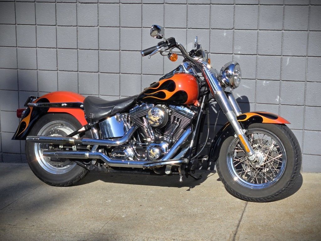 チョッパー専用 Mustang Tank Bib For Harley 1965-1999 | JPCycles.com