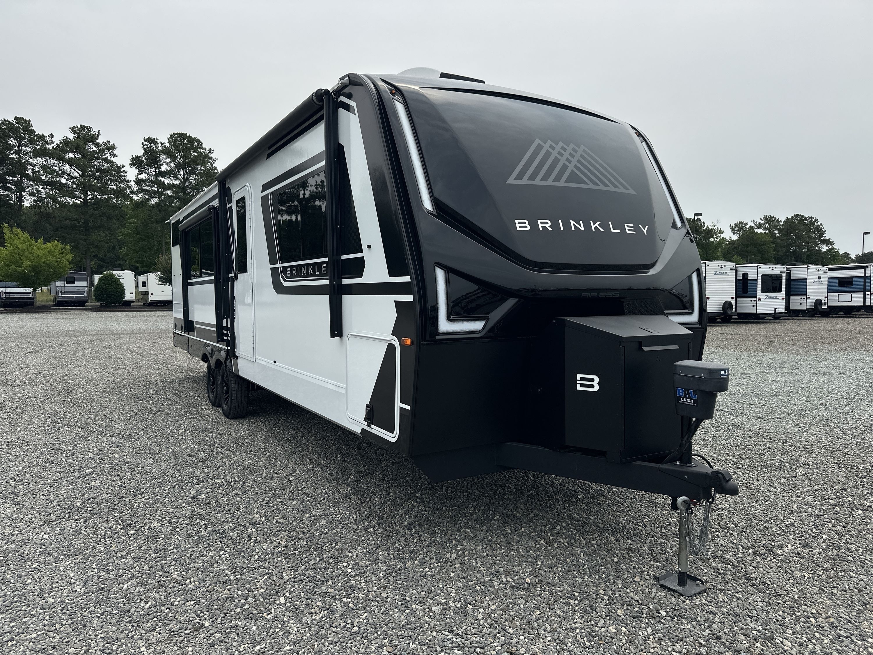 rvページ New 2024 Brinkley Model Z Air 295 Travel Trailer at Bish's