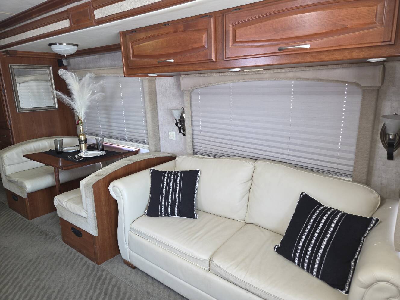 A photo of this 2006 Fleetwood Excursion 39V
