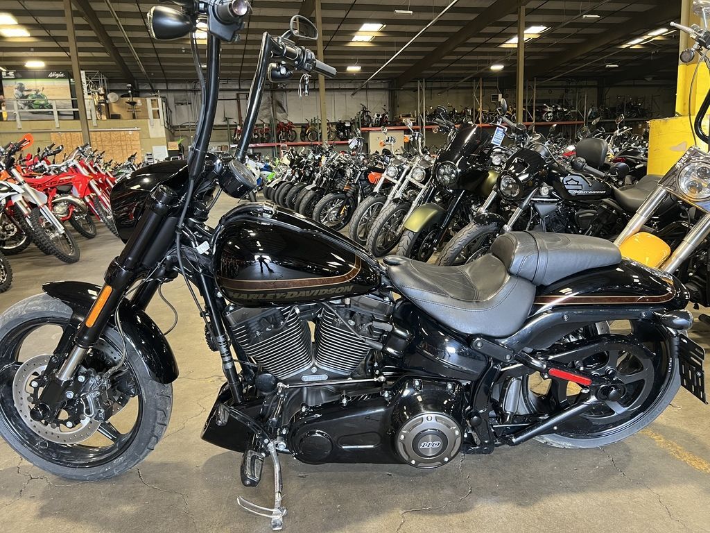 【中古】 Breakout フー・ファイターズ Amazon | HCmotorku オートバイ リアフェンダー Harley Softail
