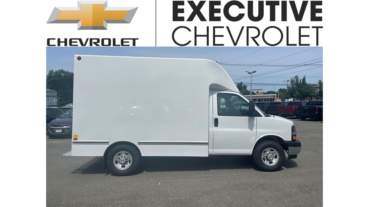 2025 CHEVROLET EXPRESS 3500 in Wallingford, CT