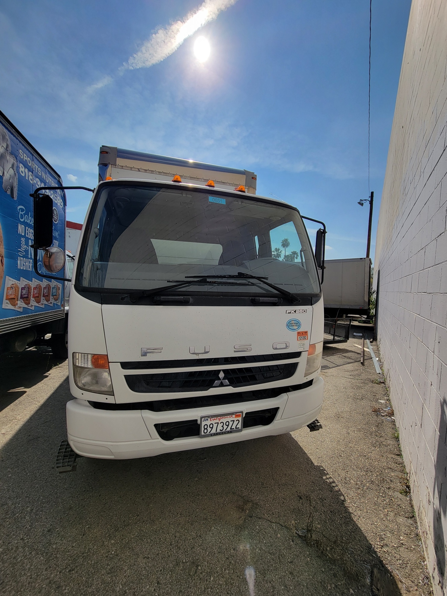 Used 2010 Mitsubishi Fuso FK260 For Sale in Canoga Park, CA