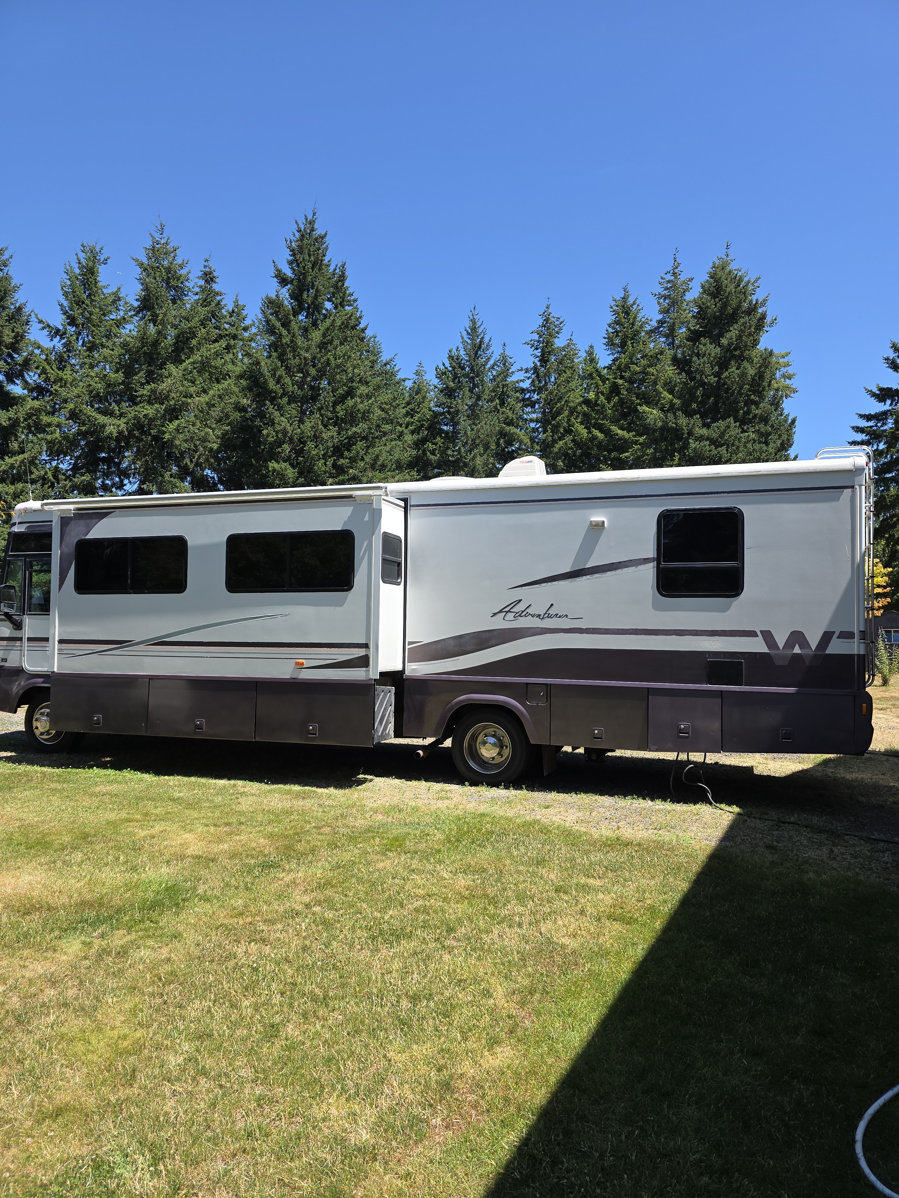 2002 Winnebago