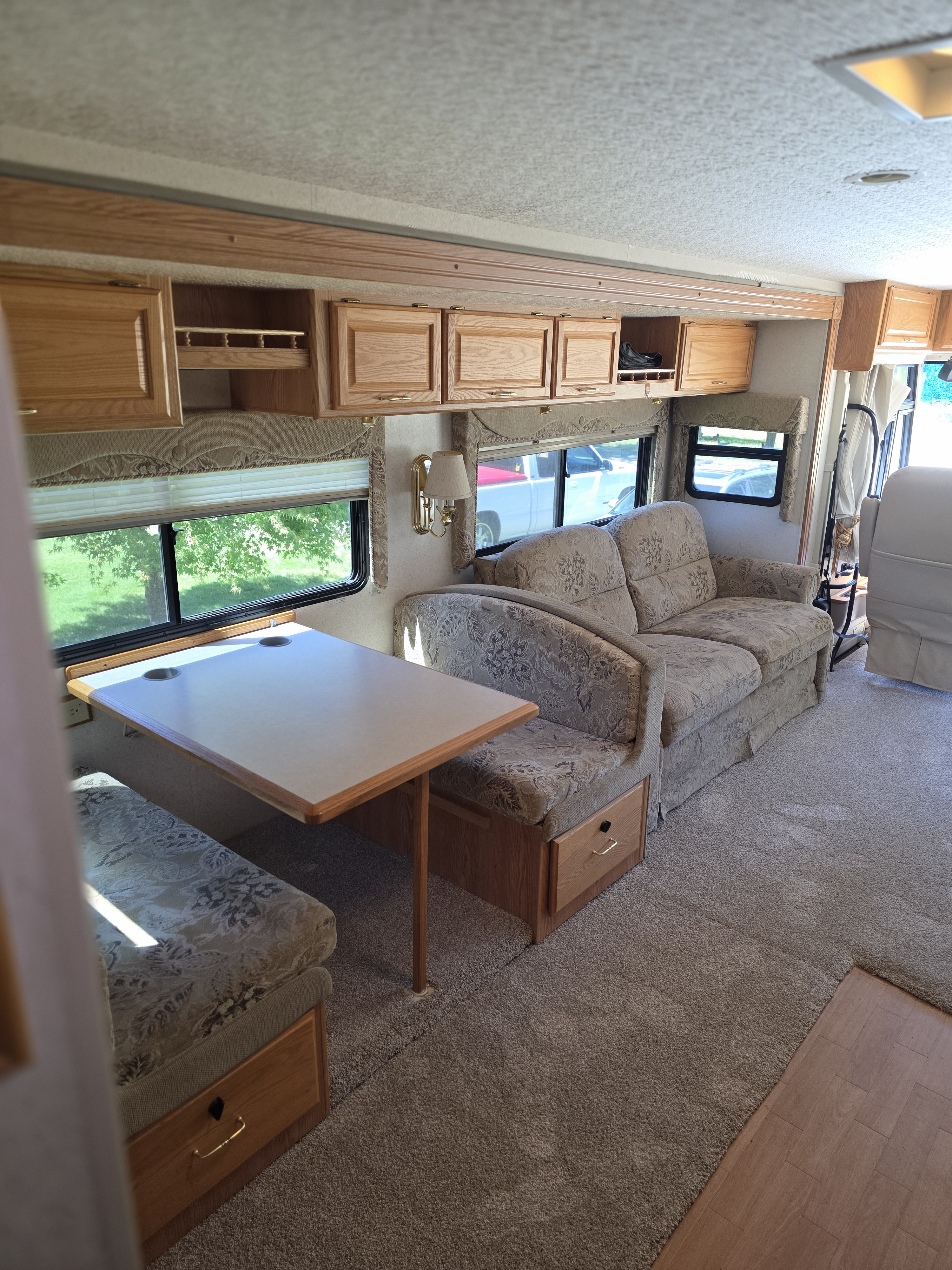 2002 Winnebago