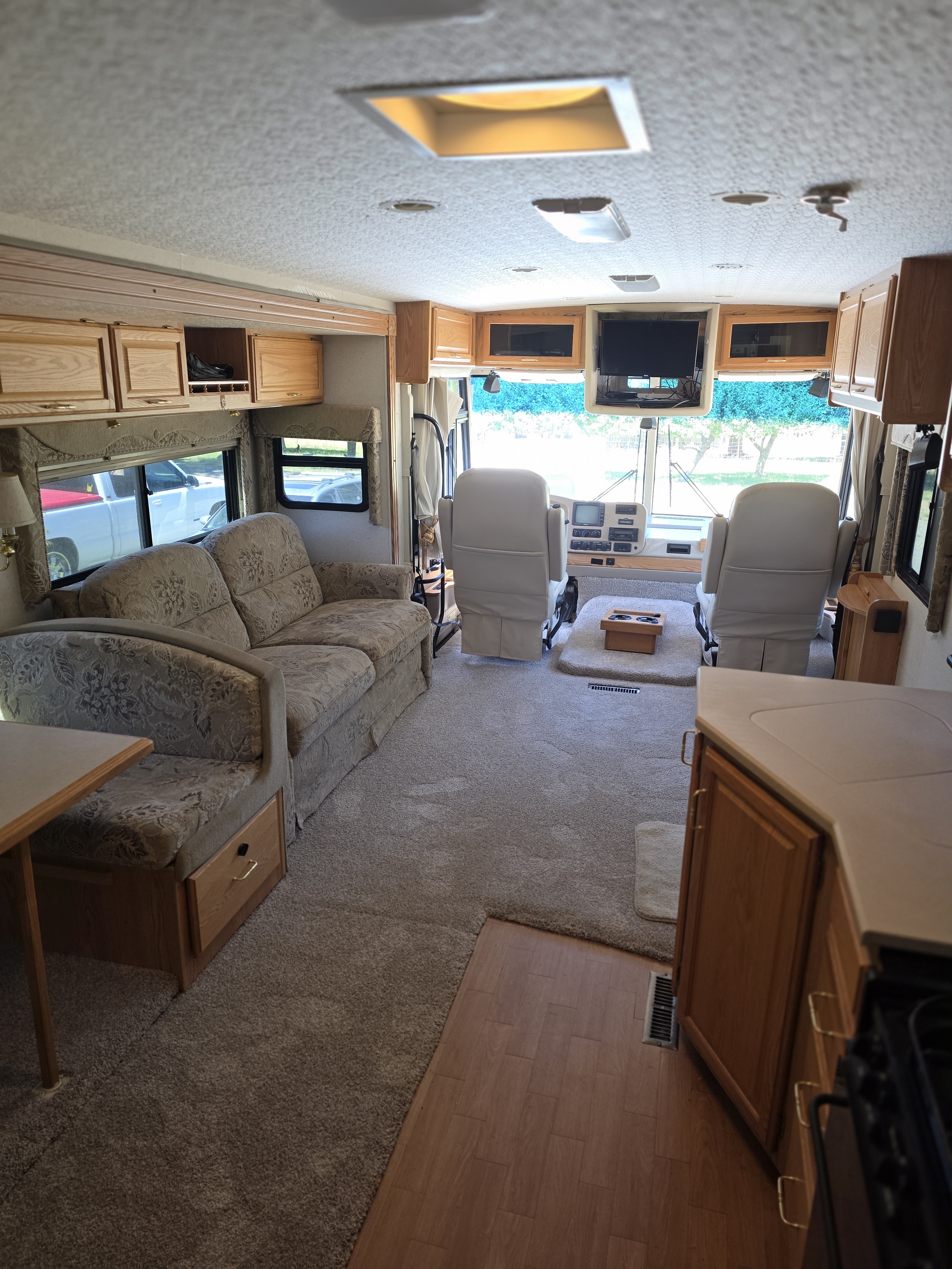 2002 Winnebago