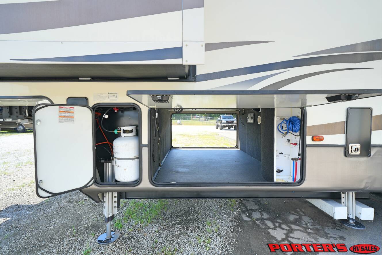 A photo of this 2017 Keystone MONTANA 3160RL