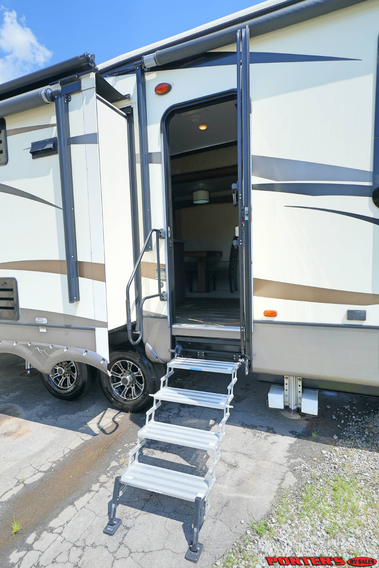 A photo of this 2017 Keystone MONTANA 3160RL