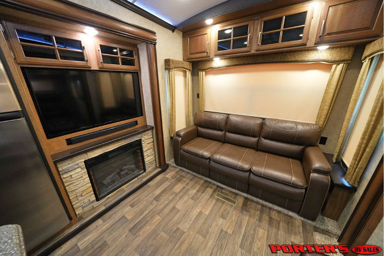A photo of this 2017 Keystone MONTANA 3160RL