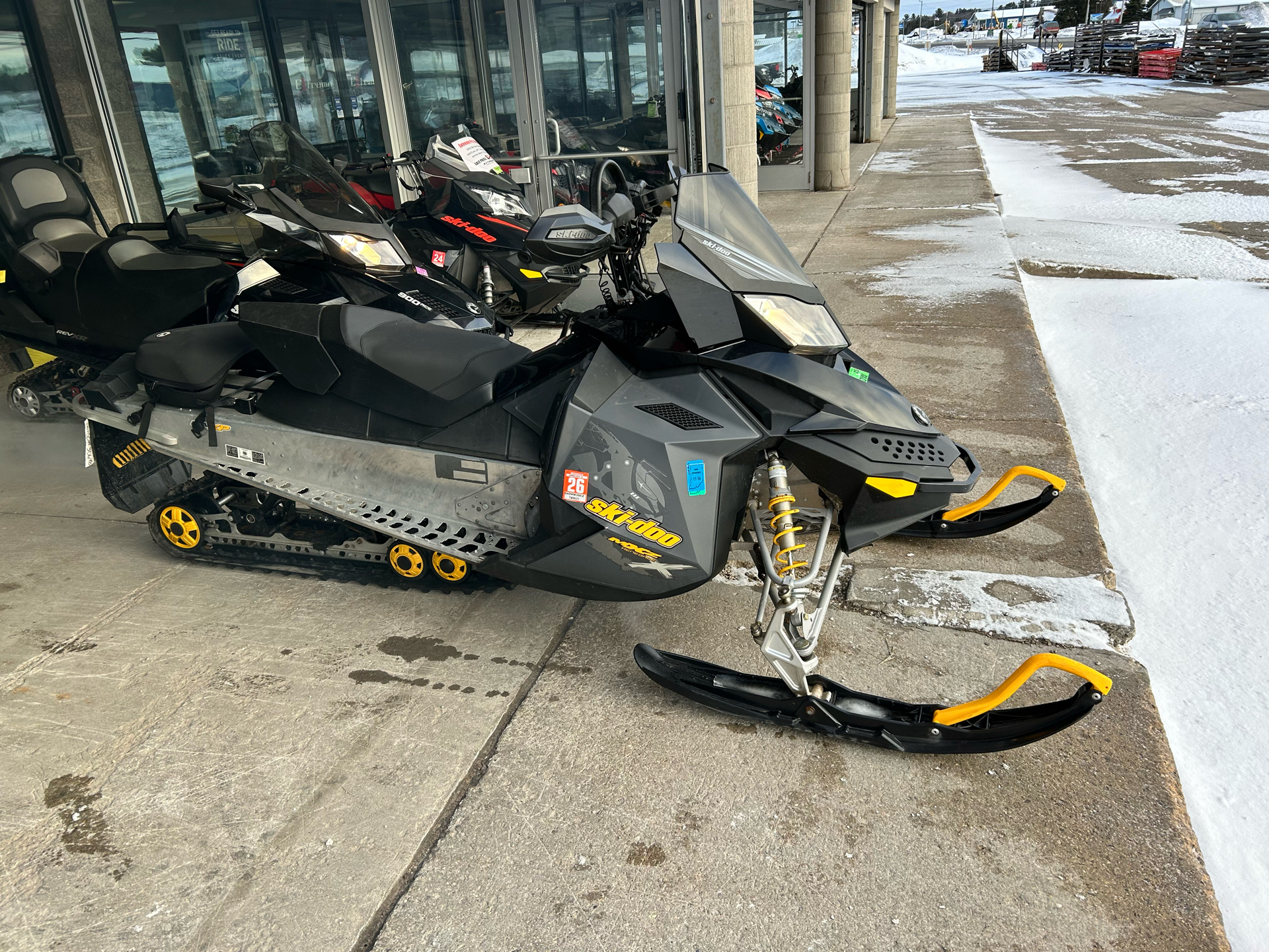 スキー R's Used Mx Z Blizzard For Sale - Ski-Doo Snowmobiles
