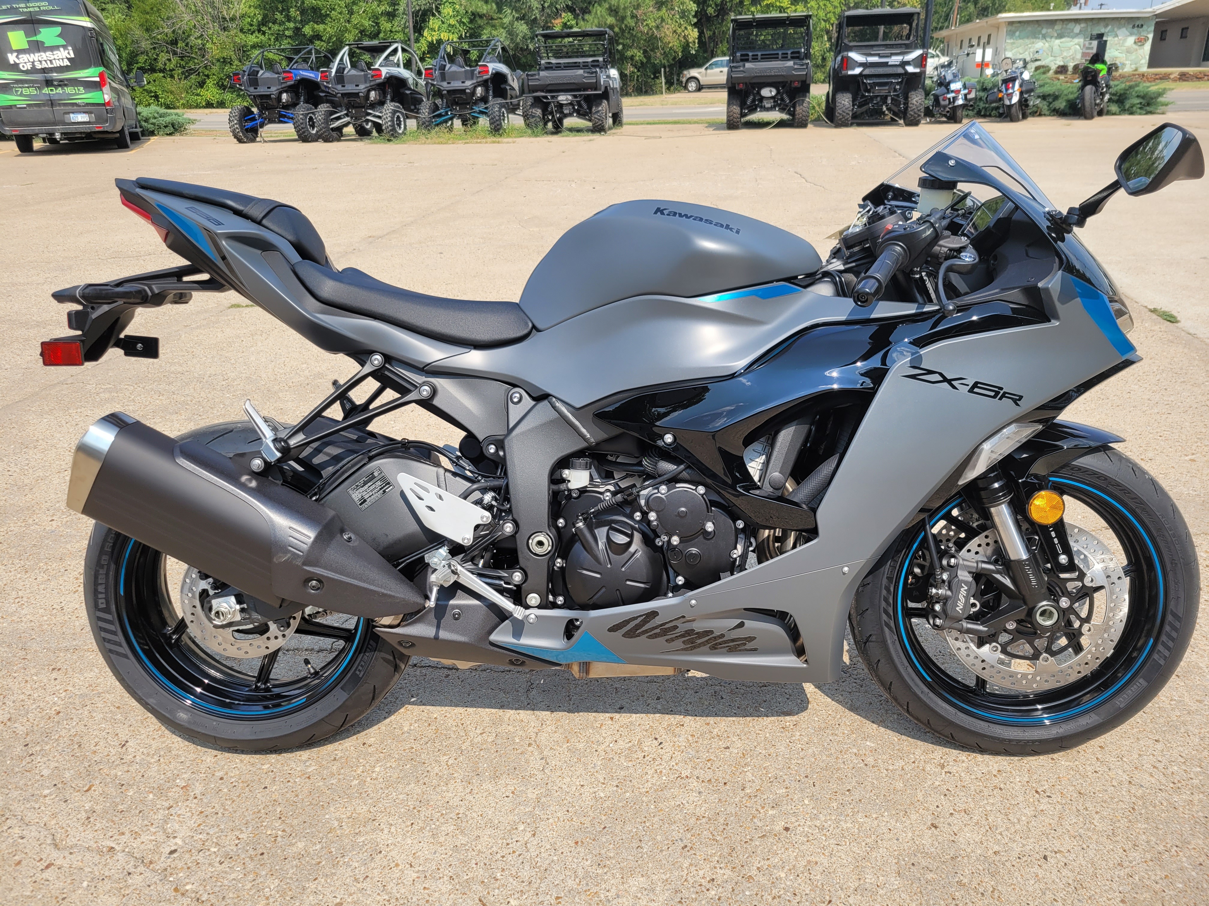 R　グレーXS 2023 Kawasaki Ninja® ZX™-6R Metallic Matte Graphenesteel