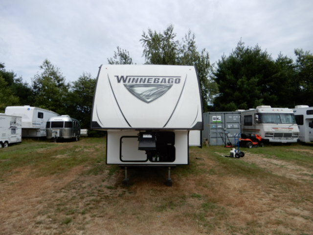 2020 Winnebago MICRO MINNIE 2405RL in north hampton NH