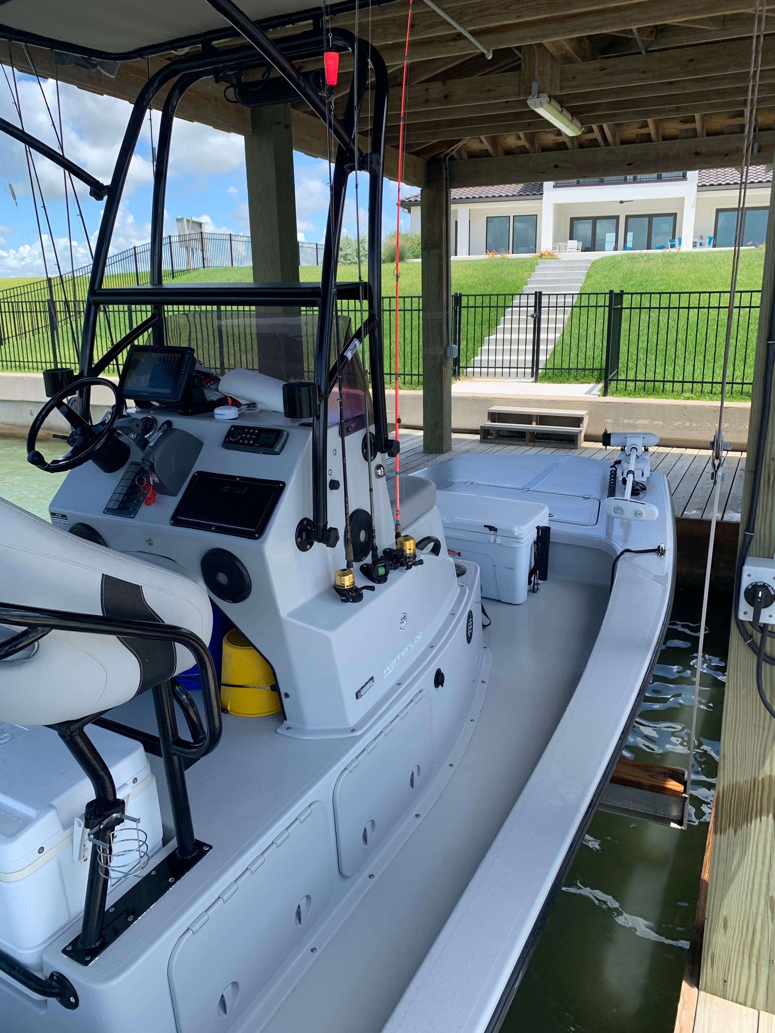 Used 2014 Majek 25′ Illusion in Victoria, TX - 5037043960 - Boatmart