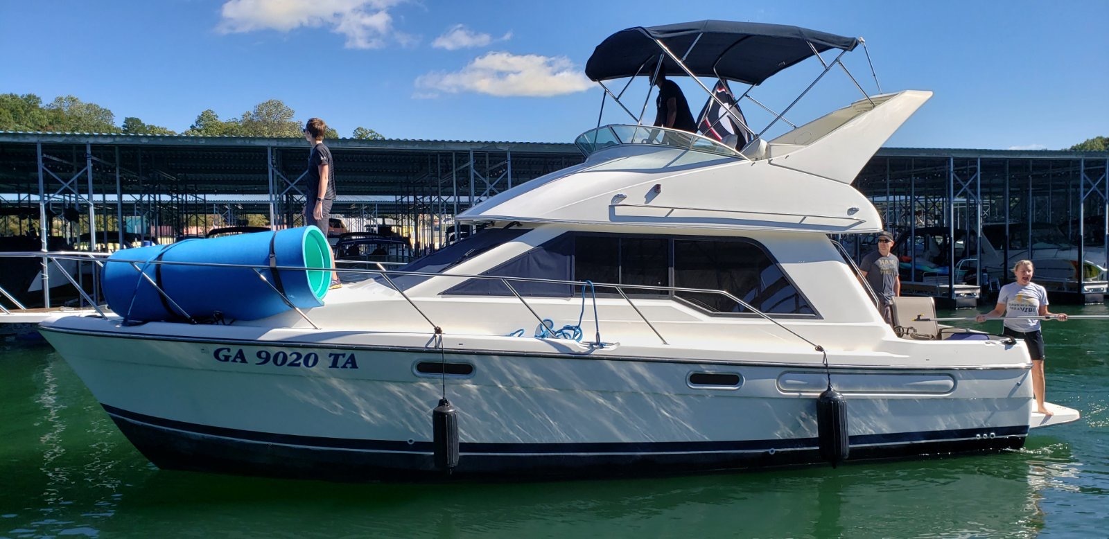 Used 2000 Bayliner 3388 Command Bridge Motoryacht in Smyrna, GA