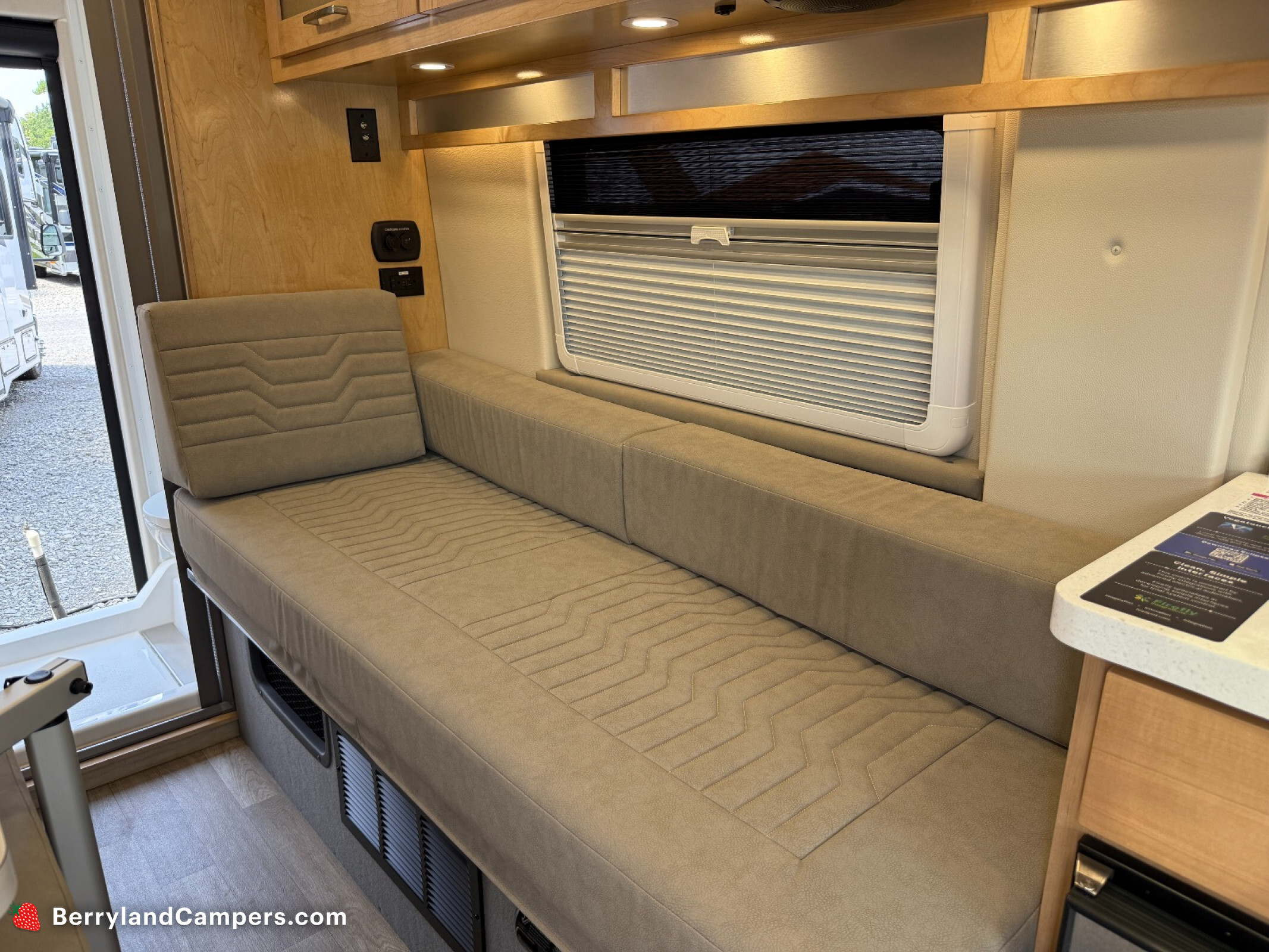 2026 Coachmen RV nova 20rb