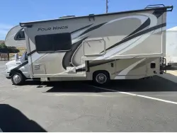 2020 THOR MOTOR COACH FOUR WINDS 24F
