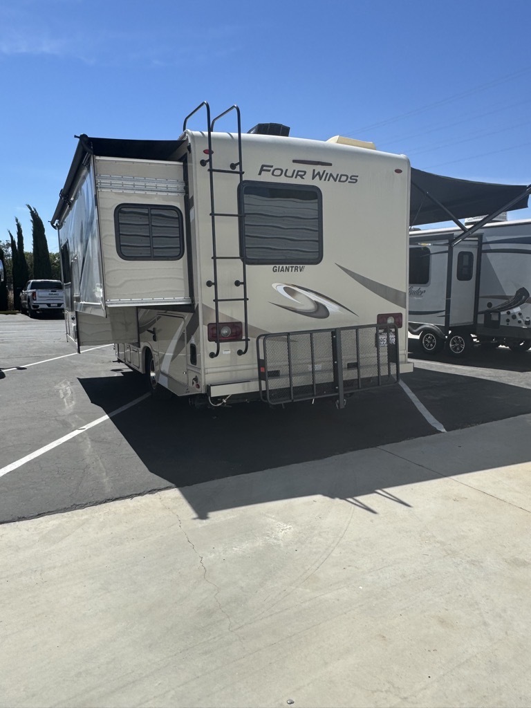 2020 Thor Motor Coach FOUR WINDS 24F in yucaipa CA