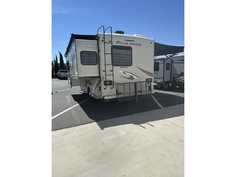 2020 THOR MOTOR COACH FOUR WINDS 24F