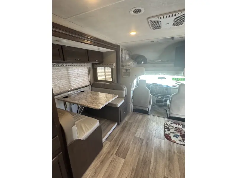 2020 THOR MOTOR COACH FOUR WINDS 24F